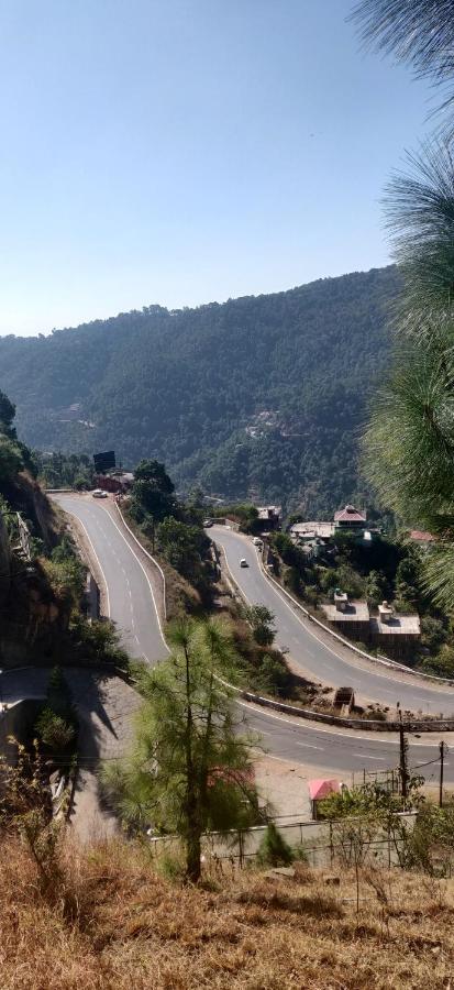 2Bhk Furnished Apartment/Near Kasauli/Barog/Luv Fun & Adventure Solan Dış mekan fotoğraf