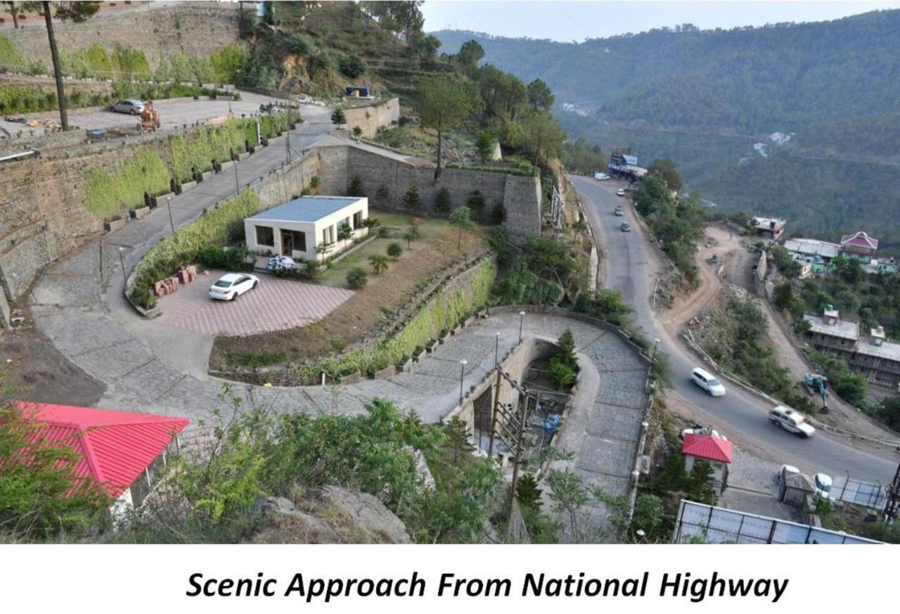 2Bhk Furnished Apartment/Near Kasauli/Barog/Luv Fun & Adventure Solan Dış mekan fotoğraf